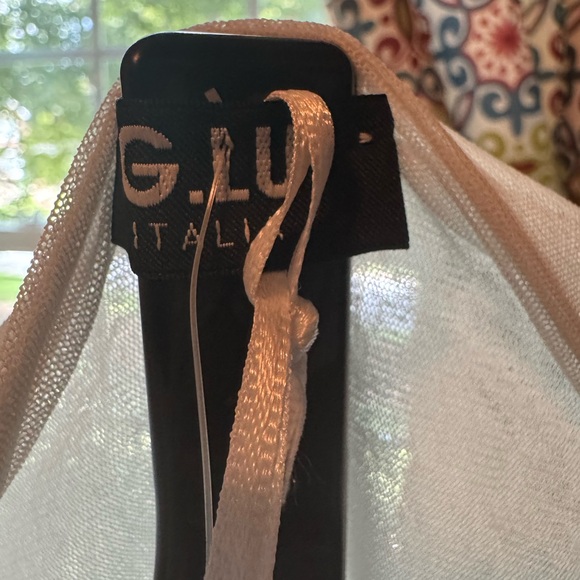 Chic White Floral Women's Blouse - Picture 7 of 8